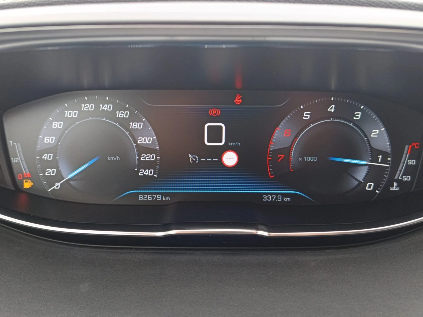 Peugeot 3008 ACTIVE//KRV34599, снимка 9 - Автомобили и джипове - 56482585