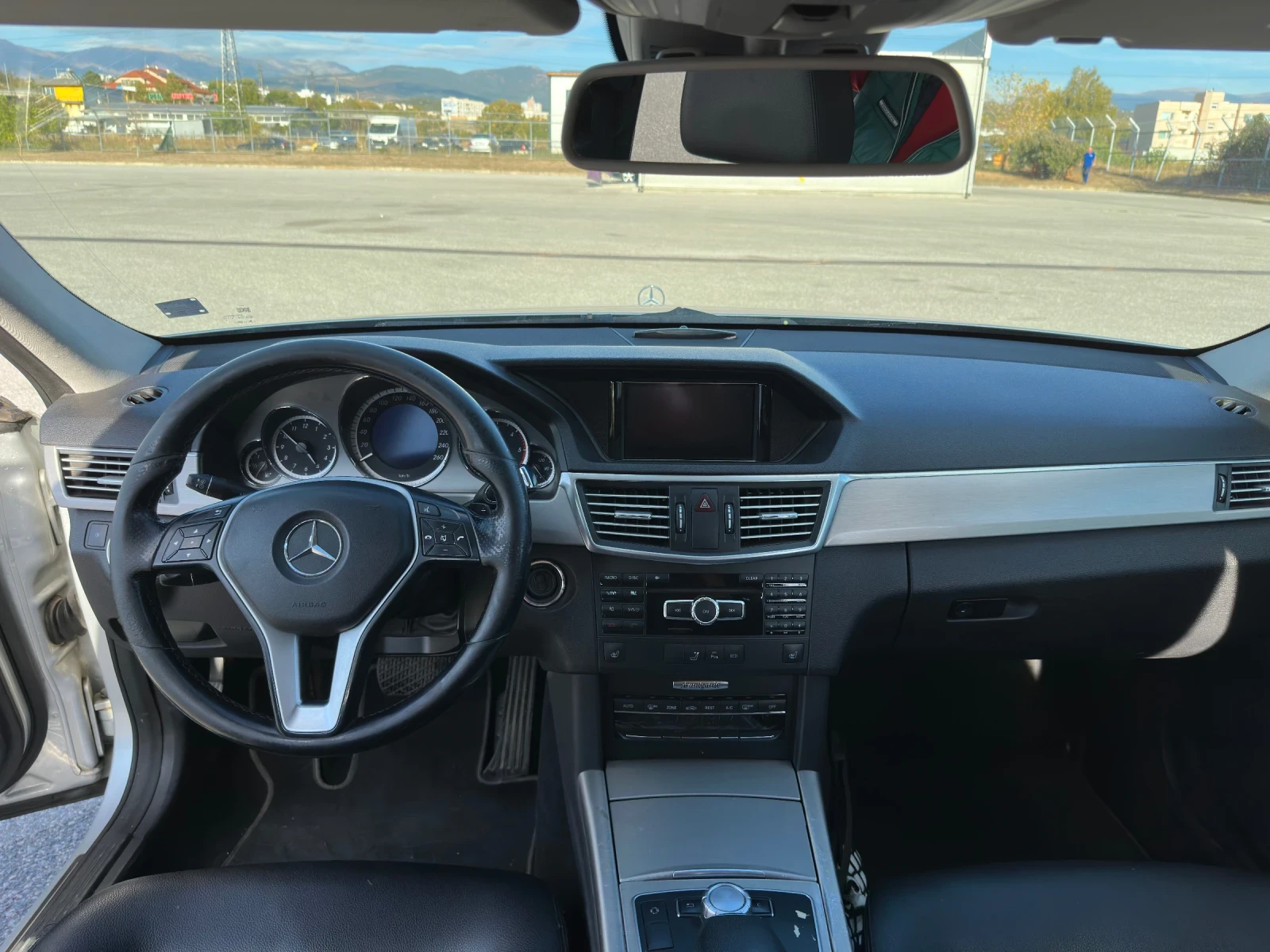 Mercedes-Benz E 350, снимка 11 - Автомобили и джипове - 56728477