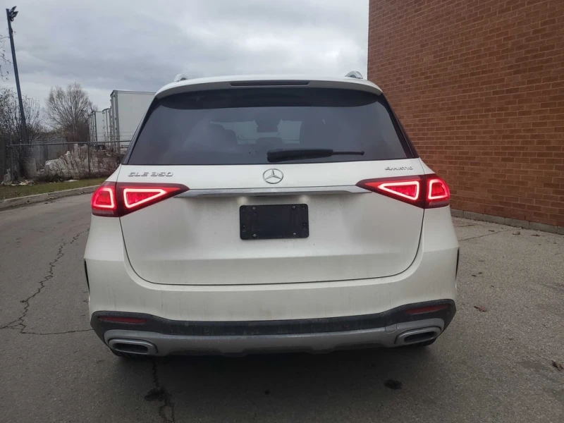 Mercedes-Benz GLE 350 4MATIC SUV AMG Sport* CARFAX * БЕЗ ПЪРВОНАЧАЛНА, снимка 5 - Автомобили и джипове - 52592720