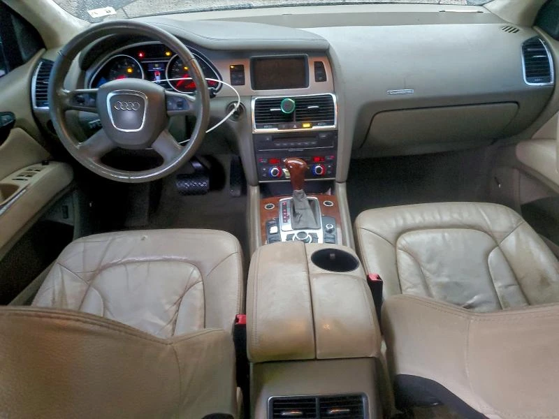 Audi Q7 PRESTIGE* КОжа* Подгрев* , снимка 8 - Автомобили и джипове - 53102847