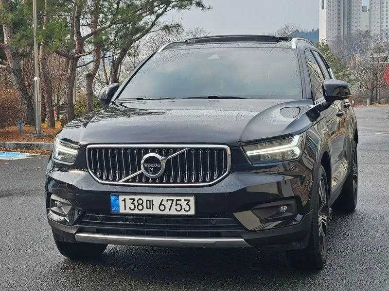 Volvo XC40  B4 Inscription, снимка 3 - Автомобили и джипове - 55690909