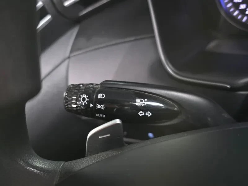 Hyundai Tucson 2.0 2WD MODERN, снимка 15 - Автомобили и джипове - 55802036