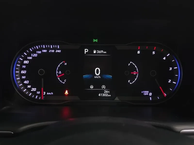 Hyundai Tucson 2.0 2WD MODERN, снимка 8 - Автомобили и джипове - 55802036