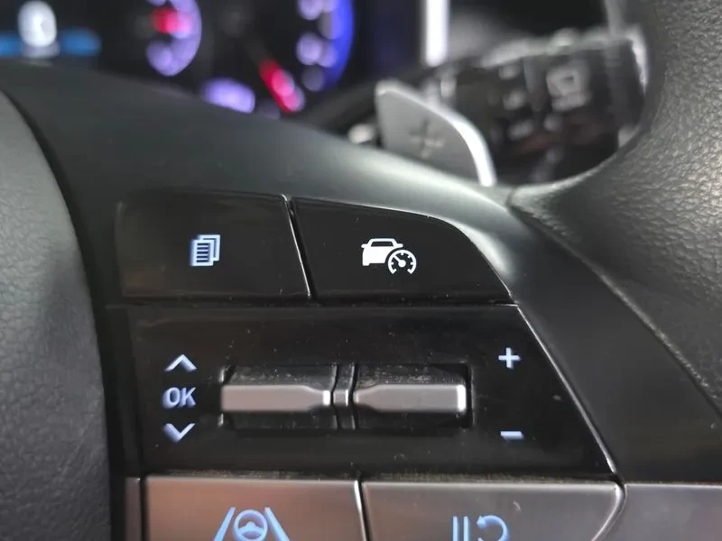 Hyundai Tucson 2.0 2WD MODERN, снимка 17 - Автомобили и джипове - 55802036