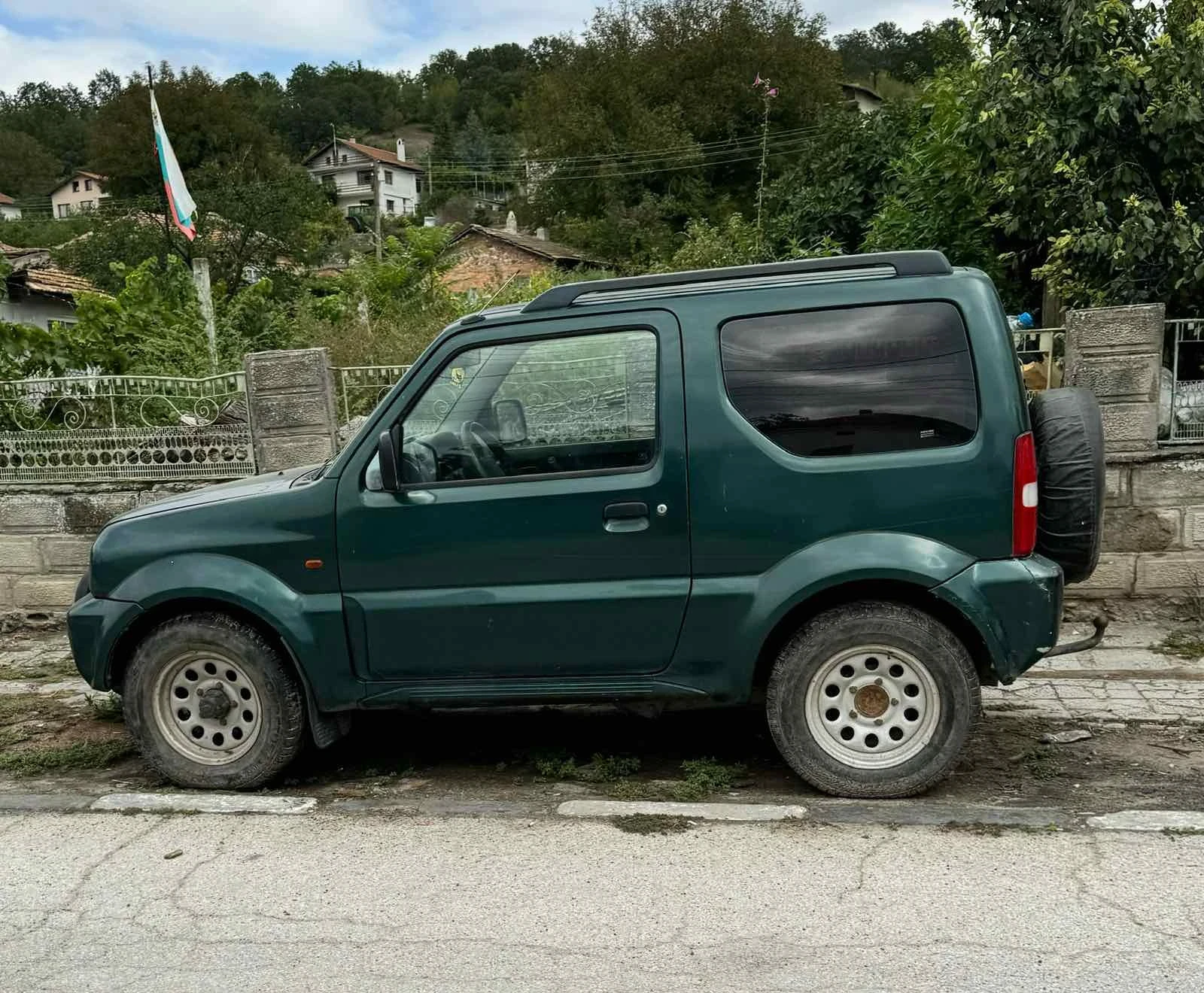 Suzuki Jimny 1.3 - изображение 5