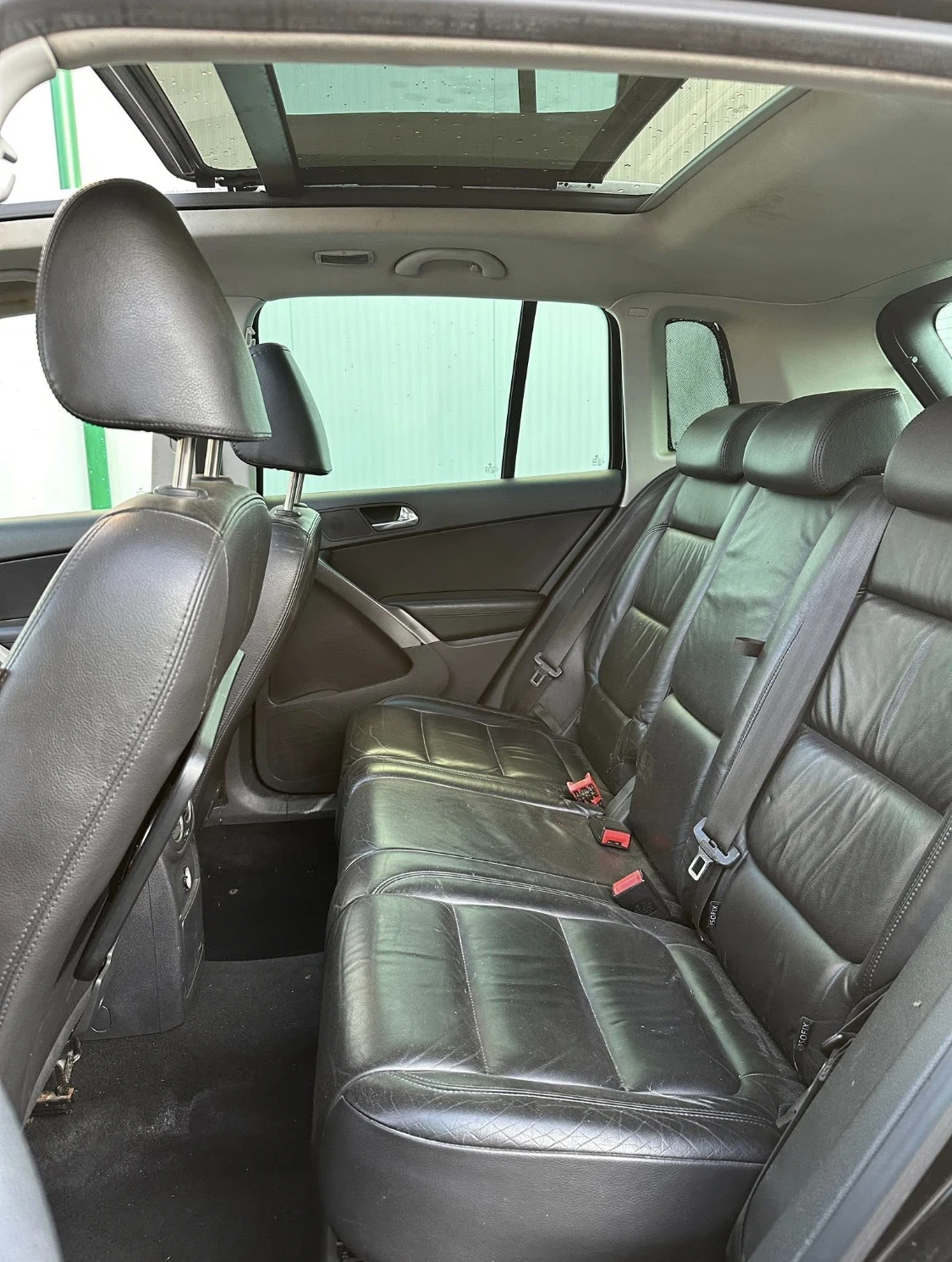 VW Tiguan 2.0TDI 4x4 FULL - изображение 4