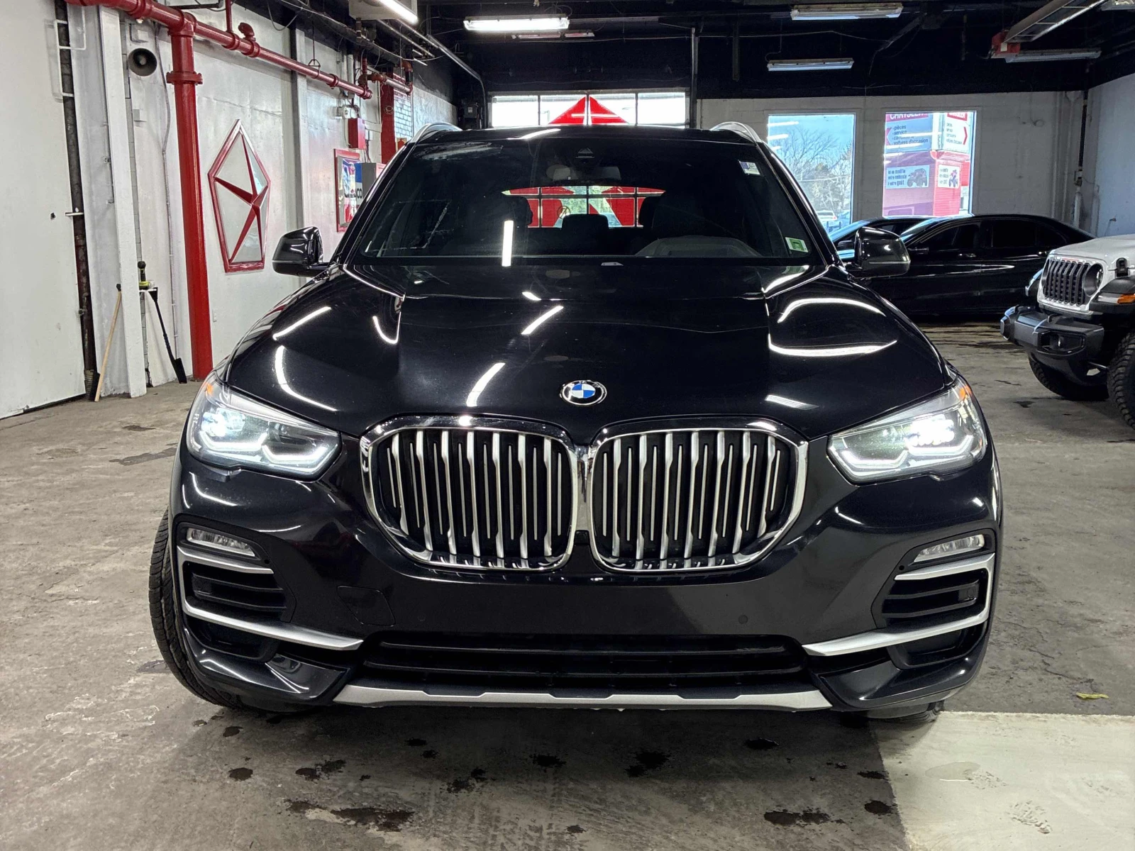 BMW X5 XDRIVE40I / 360 / ПОДГРЕВИ / ОБУХВАНЕ / ПАНОРАМА - изображение 2