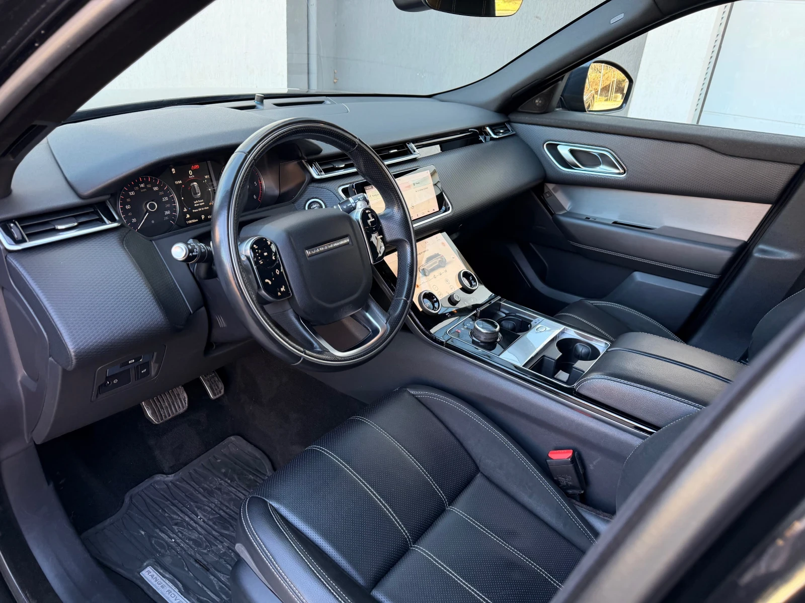 Land Rover Range Rover Velar P240, снимка 9 - Автомобили и джипове - 53858099