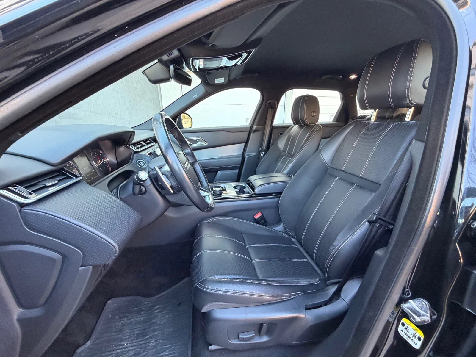 Land Rover Range Rover Velar P240, снимка 10 - Автомобили и джипове - 53858099