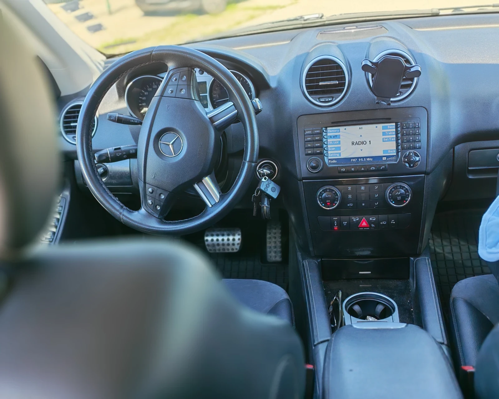 Mercedes-Benz ML 320 3.2, снимка 5 - Автомобили и джипове - 55046281