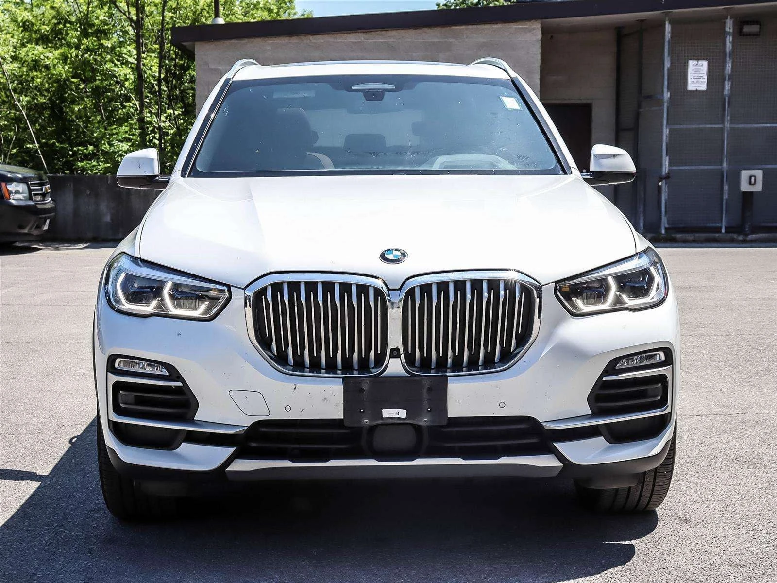 BMW X5 * ДИСТРОНИК * МАСАЖИ * НОЩНО ВИЖДАНЕ * 360 * ПАНО