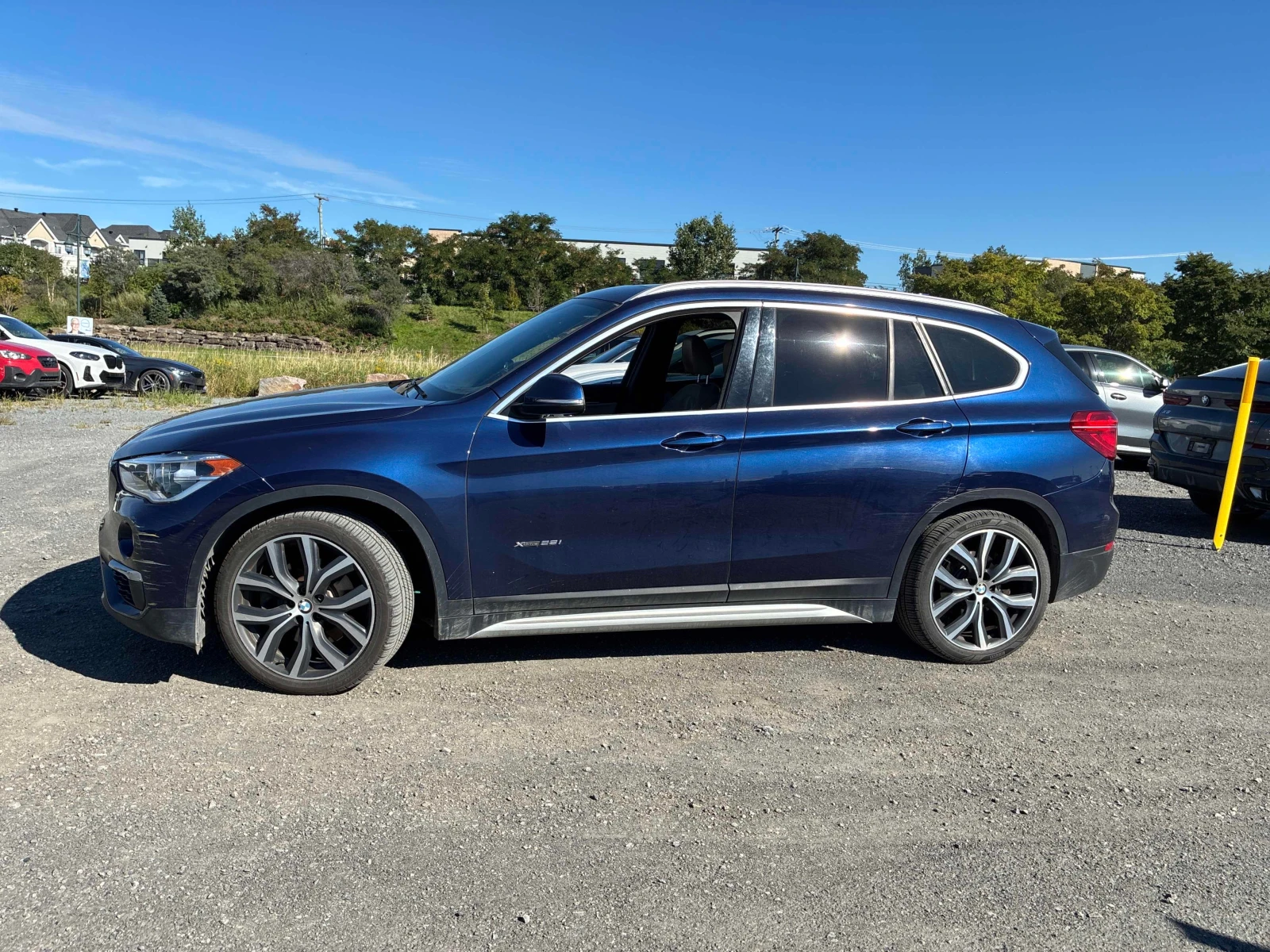 BMW X1 * АВТОКРЕДИТ * ГЛАВНО ПРЕДСТАВИТЕЛСТВО, снимка 3 - Автомобили и джипове - 55926574