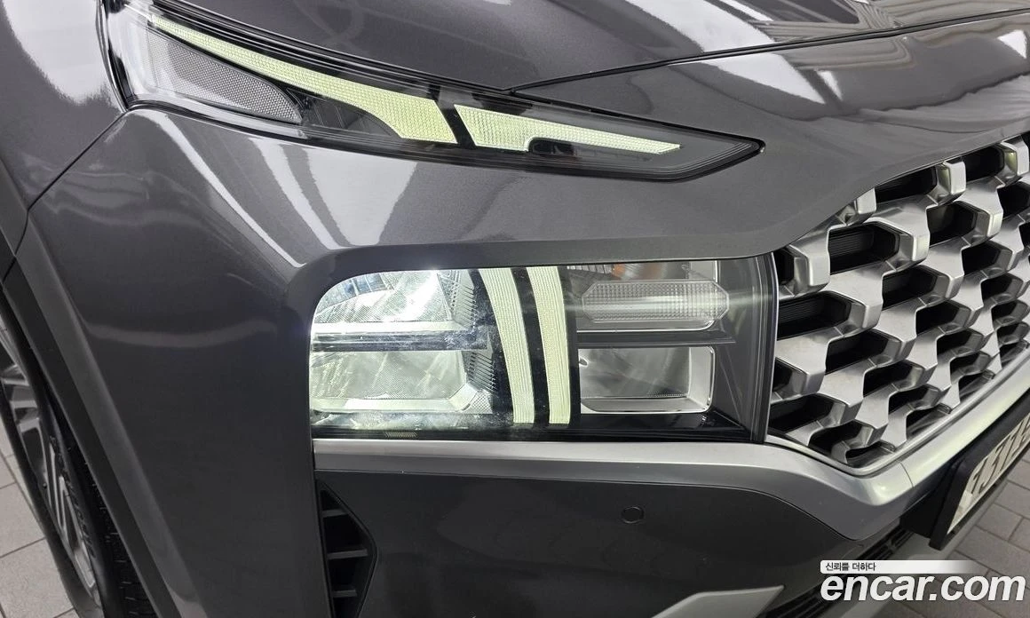 Hyundai Santa fe Diesel 2.2 2WD Premium, снимка 8 - Автомобили и джипове - 56155606