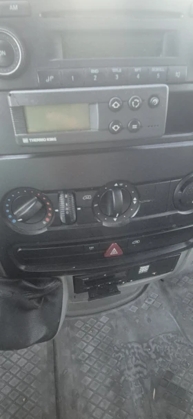 Mercedes-Benz Sprinter 519 С оборудване за трупно месо, снимка 9