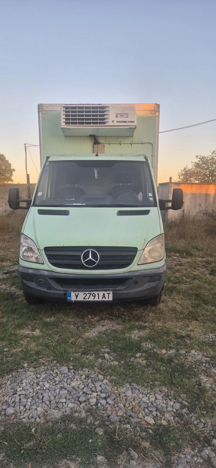 Mercedes-Benz Sprinter 519 С оборудване за трупно месо