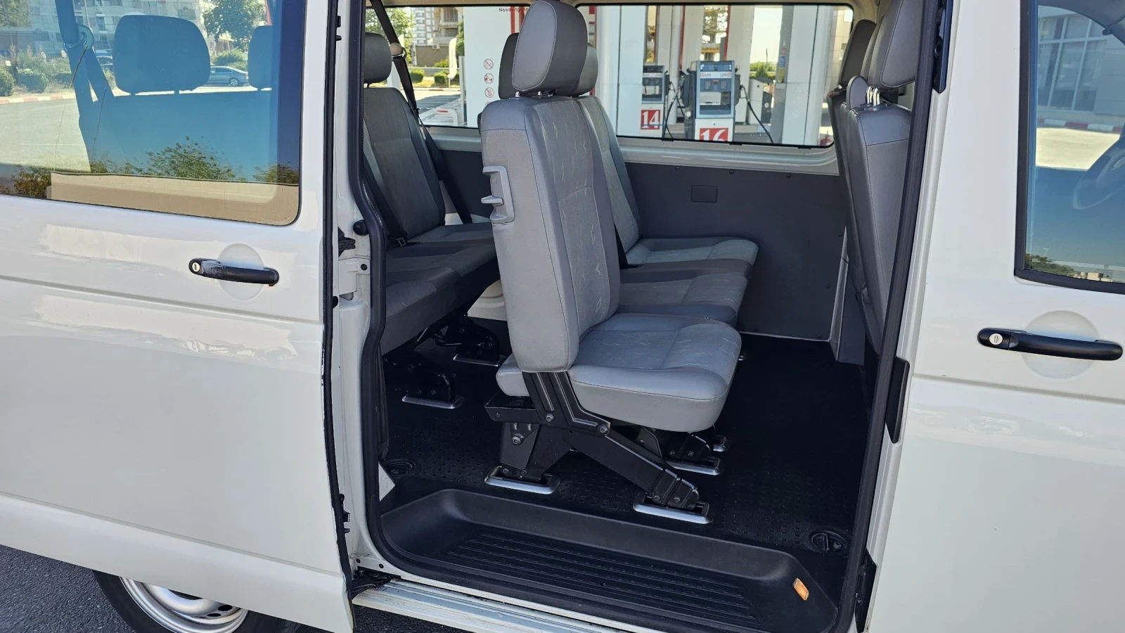 VW Transporter Т5 - 1.9 TD - 8+ 1 места  - изображение 10