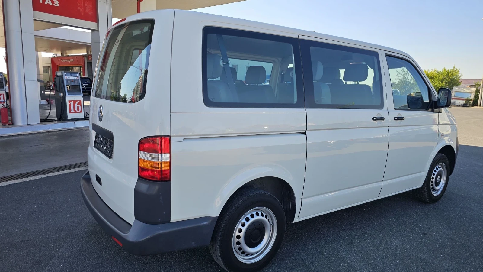 VW Transporter Т5 - 1.9 TD - 8+ 1 места  - изображение 4