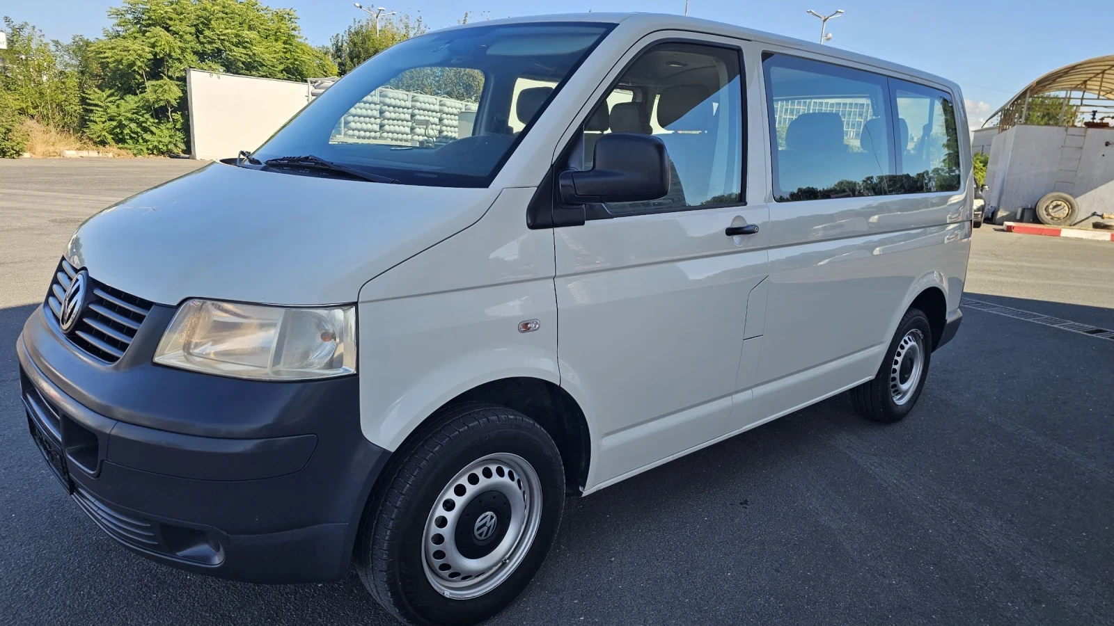 VW Transporter Т5 - 1.9 TD - 8+ 1 места  - изображение 2
