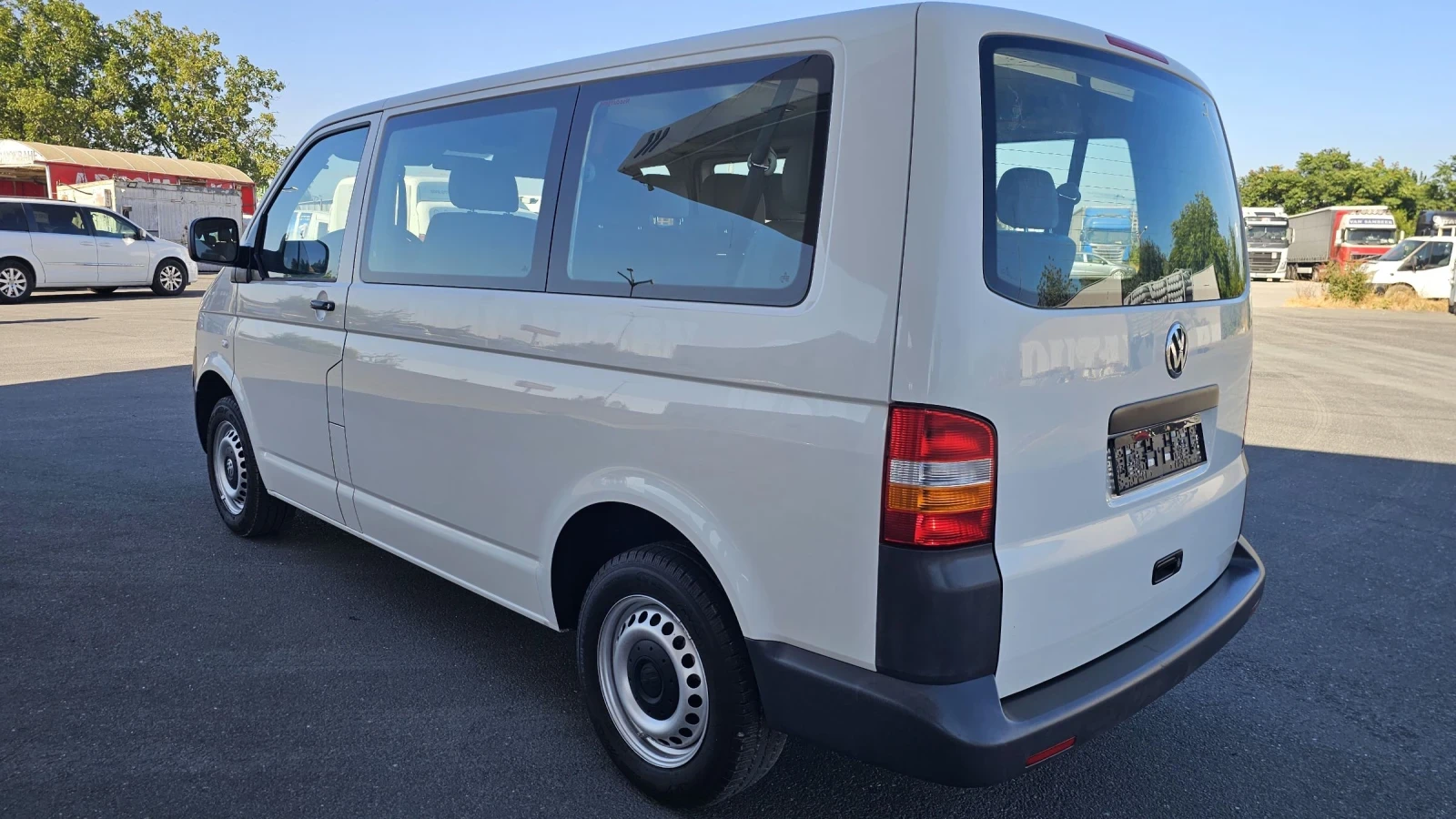 VW Transporter Т5 - 1.9 TD - 8+ 1 места  - изображение 3