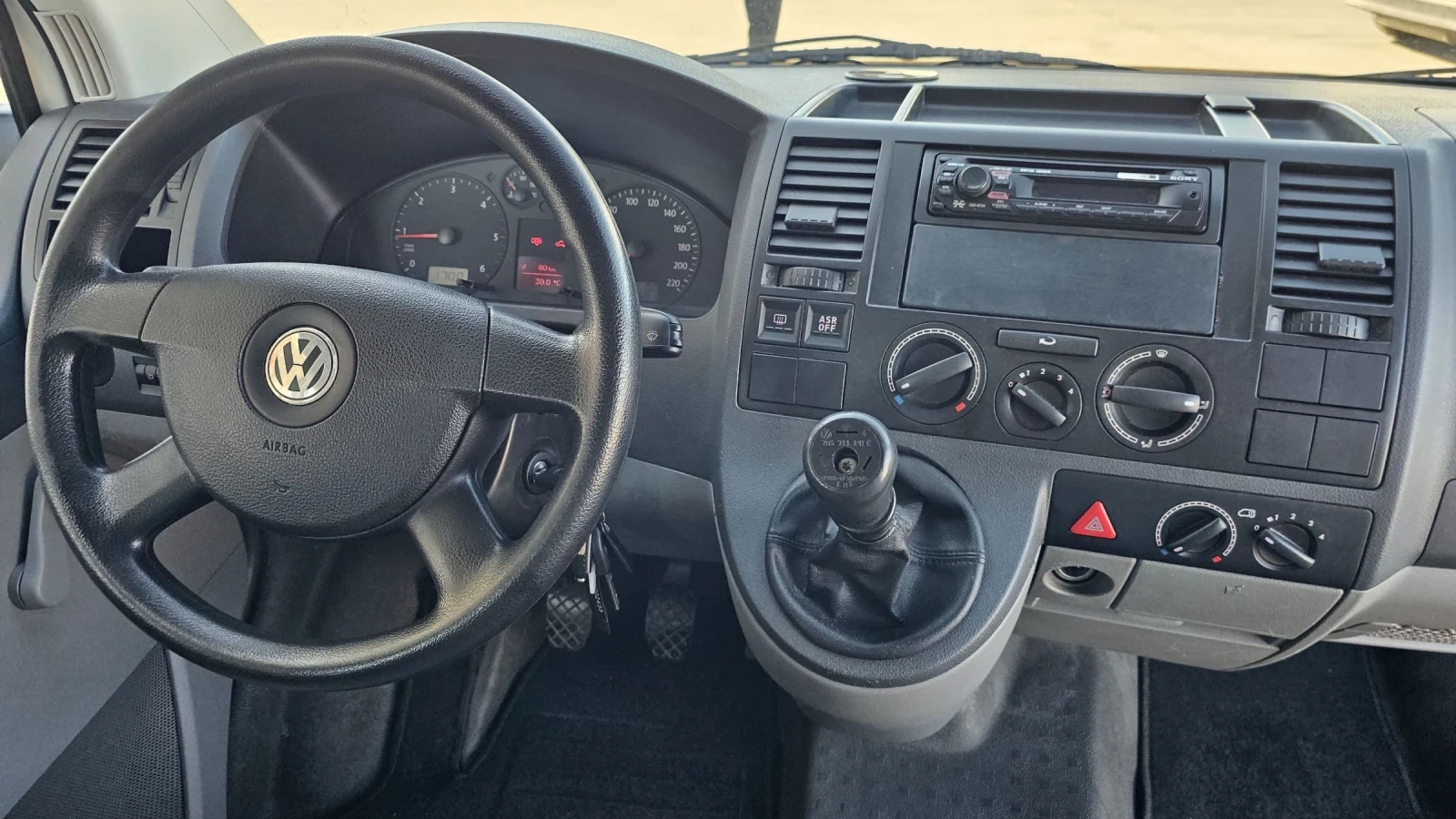 VW Transporter Т5 - 1.9 TD - 8+ 1 места  - изображение 6