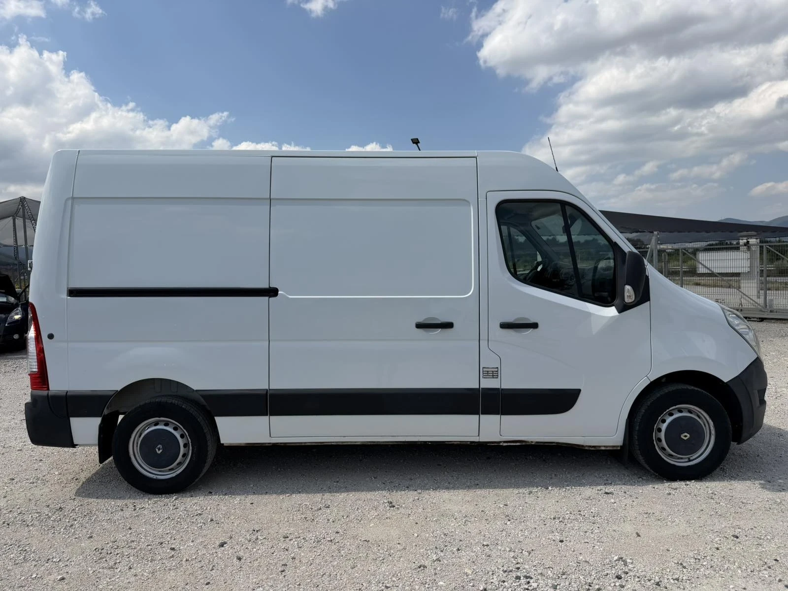 Renault Master 2.3dci/125kc/L2H2/Климатик, снимка 4 - Бусове и автобуси - 55385574