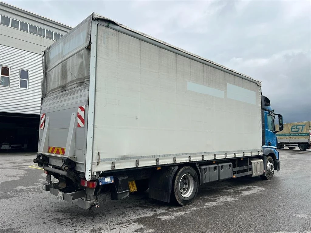 Mercedes-Benz Actros 1843 Борд, сервизна книжка, снимка 3 - Камиони - 54200294