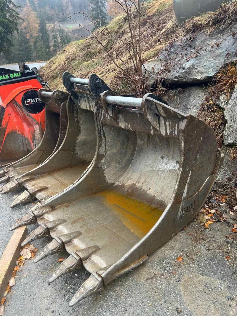 Багер Komatsu PC 210 LC, снимка 5 - Индустриална техника - 52449625