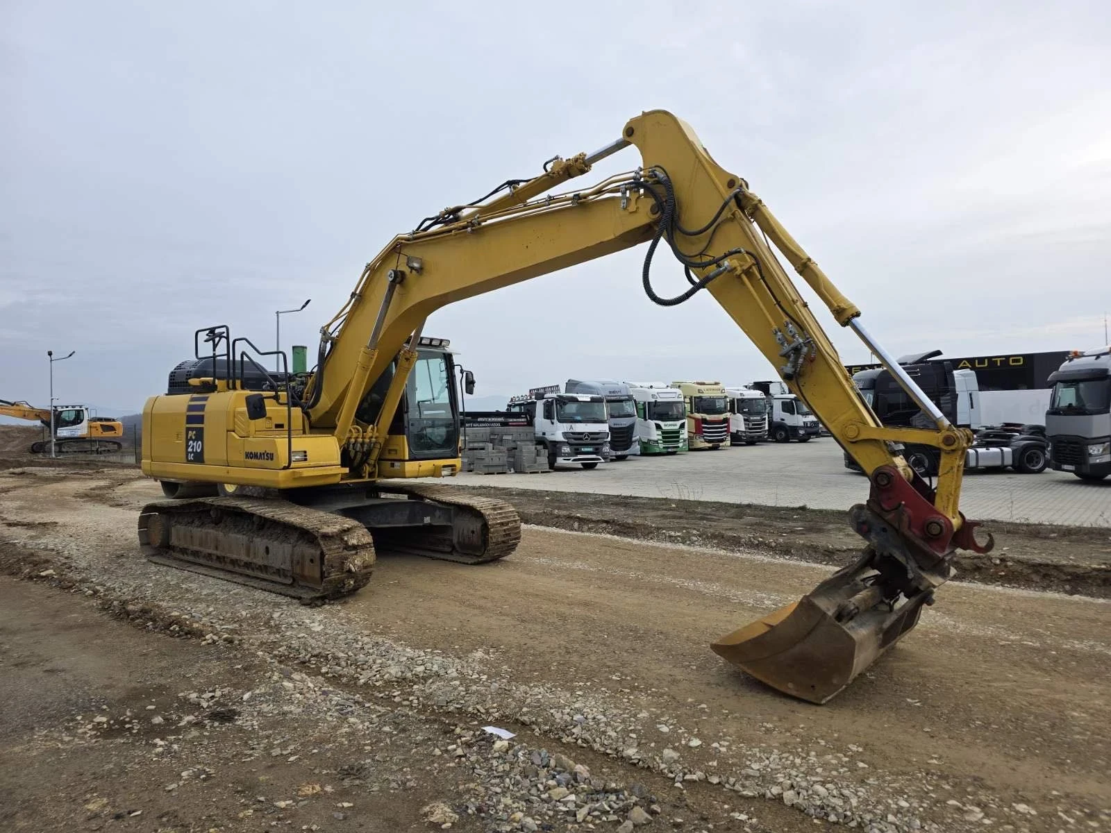 ����� Komatsu PC 210 LC | Mobile.bg � ����������� 5