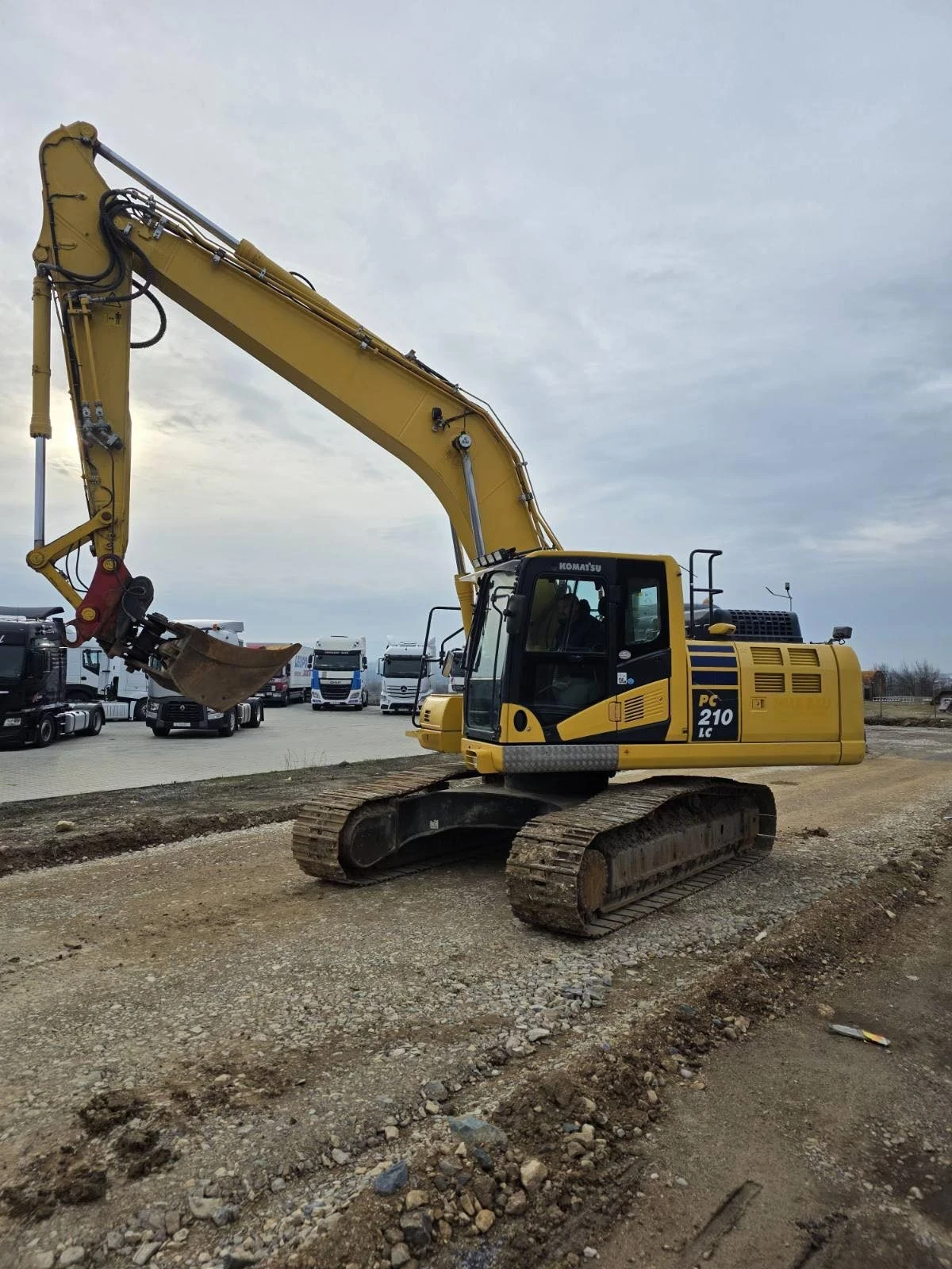 ����� Komatsu PC 210 LC | Mobile.bg � ����������� 2