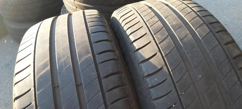 Гуми Летни 205/55R17, снимка 2 - Гуми и джанти - 35136330