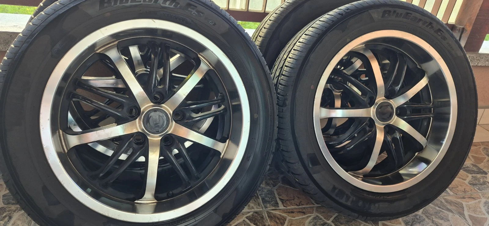 ���� � ������ 215/55R17 | Mobile.bg � ����������� 2