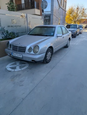 Mercedes-Benz E 300 - 1700 € / 3324.91 лв. - 37708985 10
