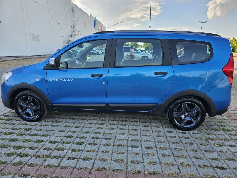 Dacia Lodgy 1.2 turbo 115p.s  Stepway 6+ 1, снимка 7 - Автомобили и джипове - 45904770