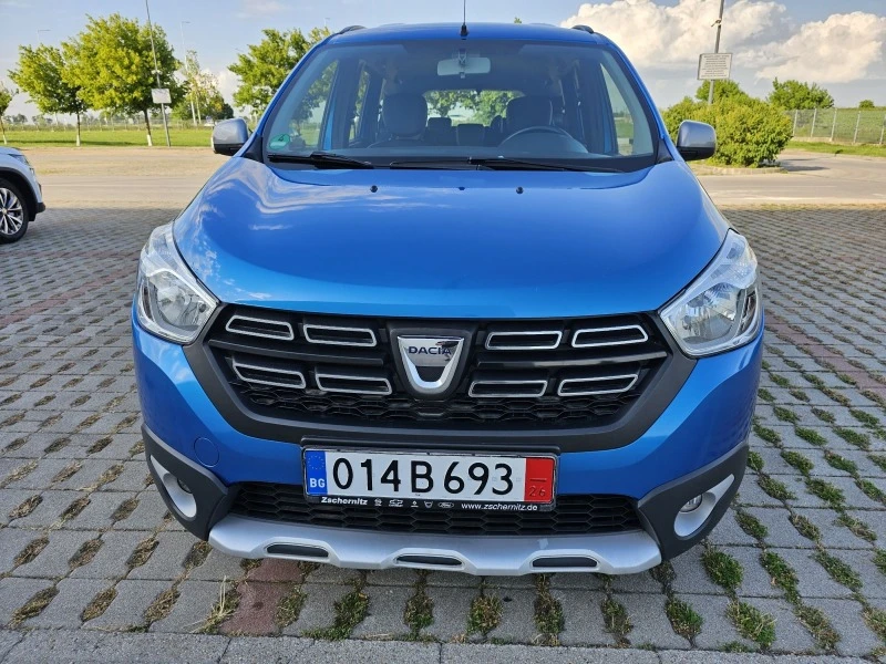 Dacia Lodgy 1.2 turbo 115p.s  Stepway 6+ 1, снимка 2 - Автомобили и джипове - 45904770