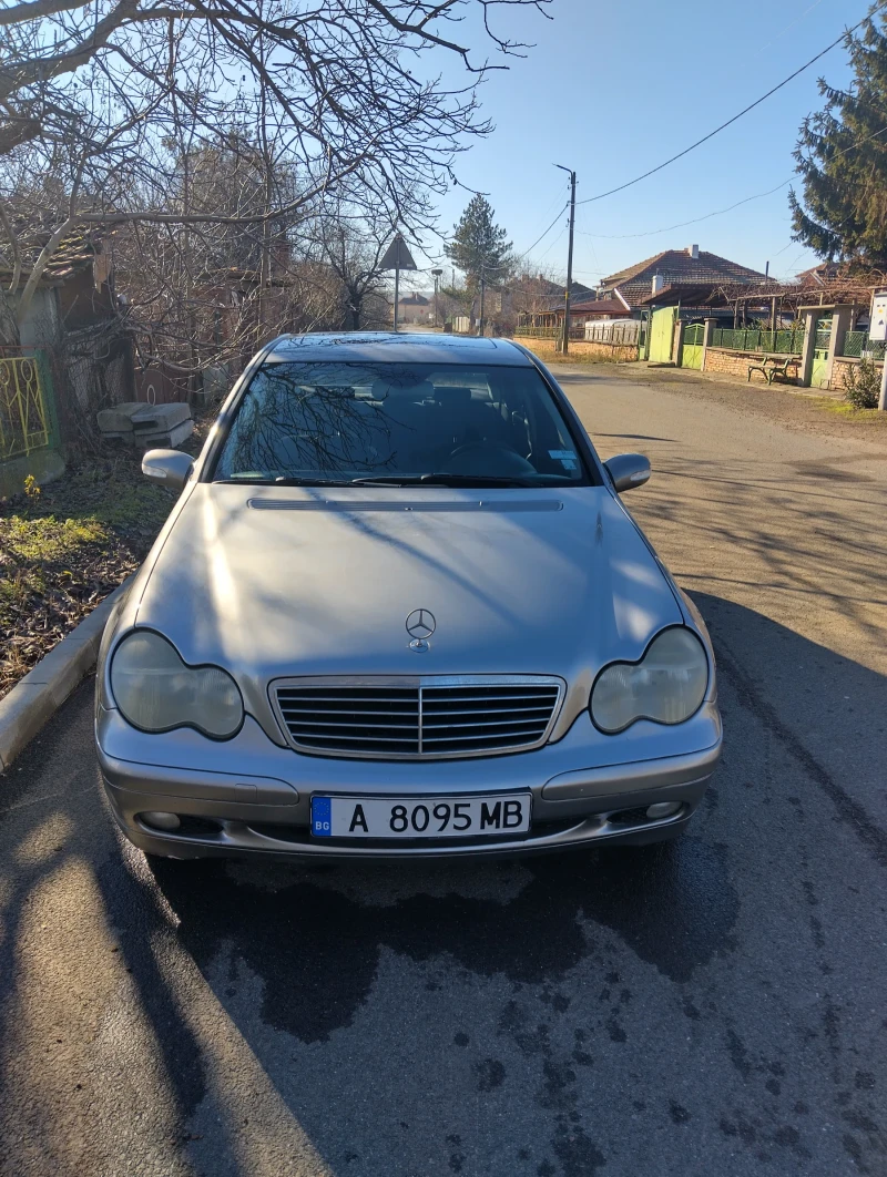 Mercedes-Benz C 200, снимка 16 - Автомобили и джипове - 48727684