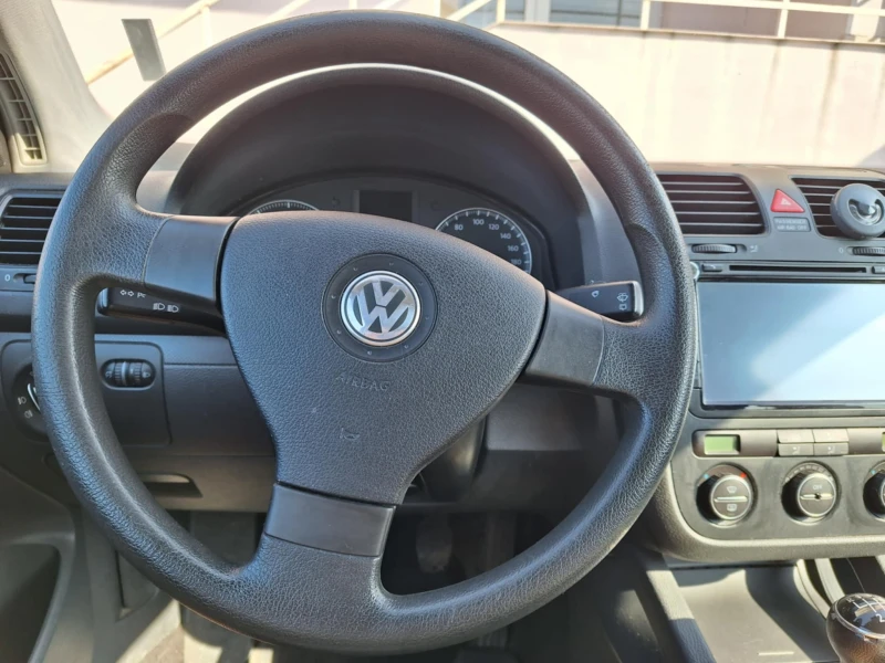 VW Golf, снимка 4 - Автомобили и джипове - 49086428