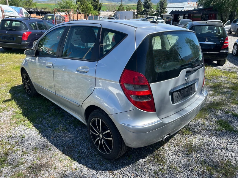Mercedes-Benz A 180 2.0-авангарт, снимка 6 - Автомобили и джипове - 50080635