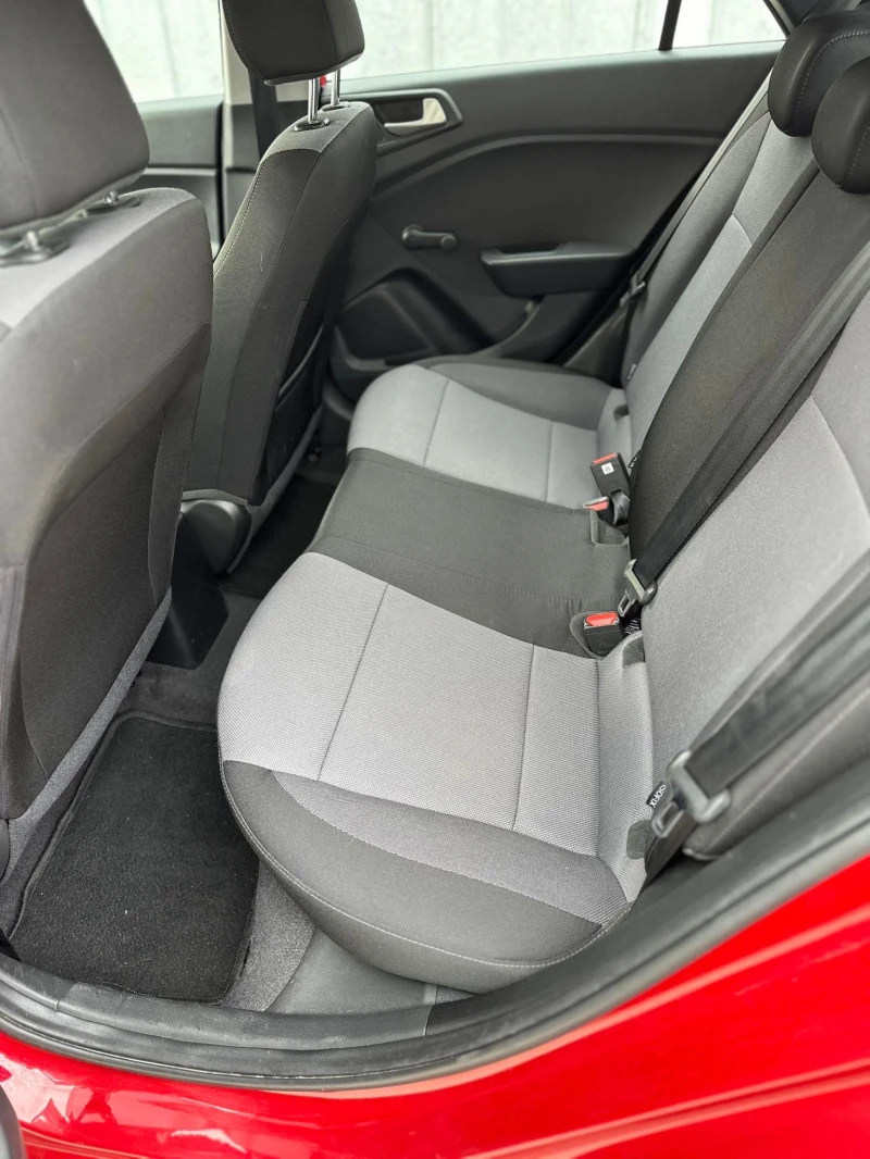 Hyundai I20 1.2i EURO 6D, снимка 8 - Автомобили и джипове - 52145893