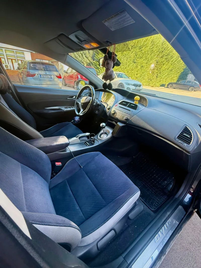 Honda Civic 2.2 i-ctdi, снимка 10 - Автомобили и джипове - 52631755