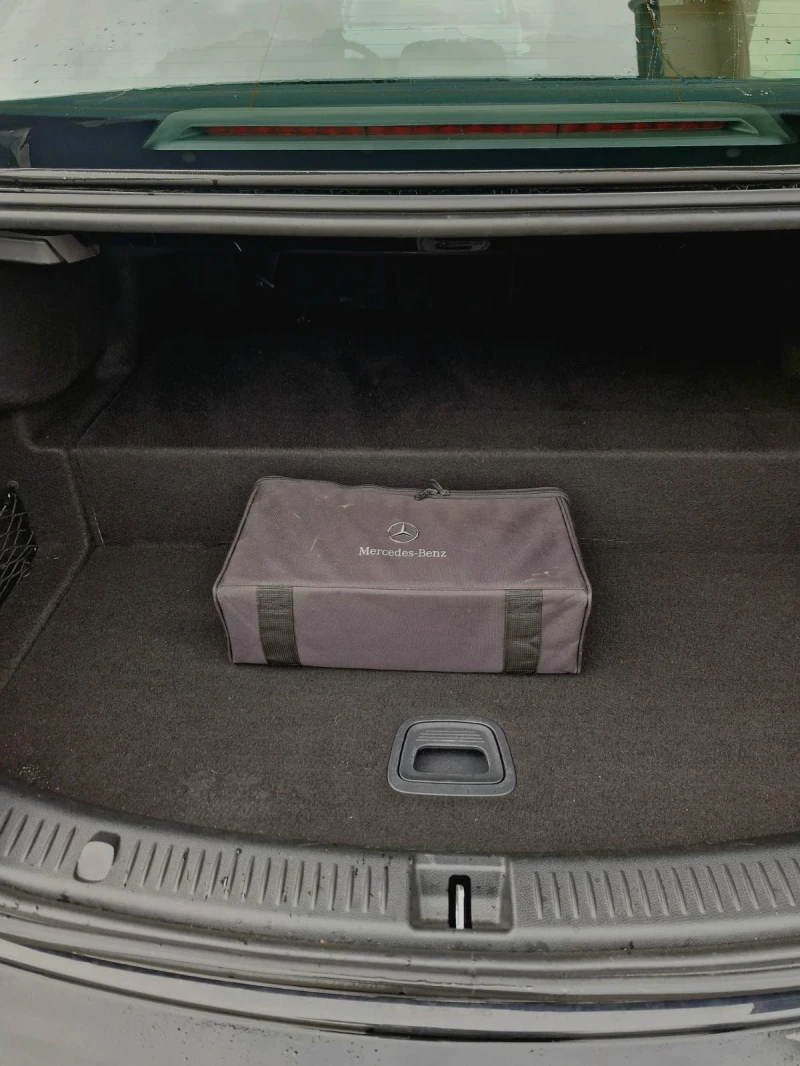 Mercedes-Benz E 300 E300e plug-in-хибрид, снимка 12 - Автомобили и джипове - 53220955