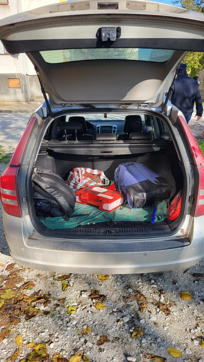 Kia Ceed, снимка 12 - Автомобили и джипове - 53350565