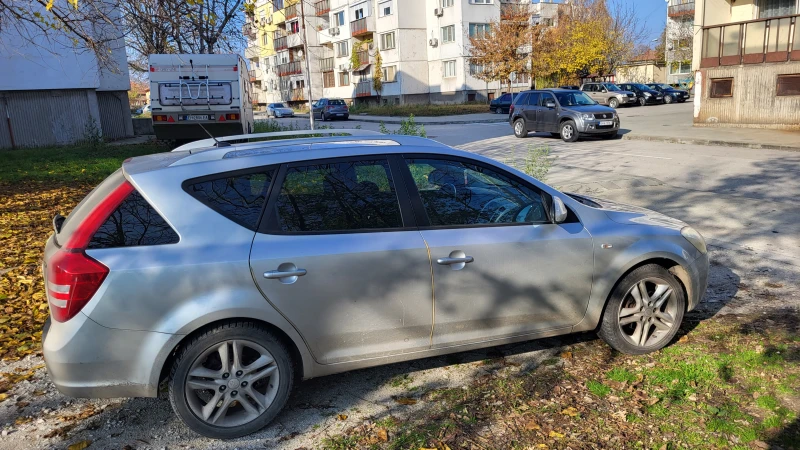 Kia Ceed, снимка 4 - Автомобили и джипове - 53350565