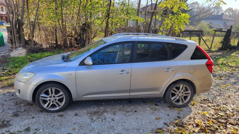 Kia Ceed, снимка 3 - Автомобили и джипове - 53350565