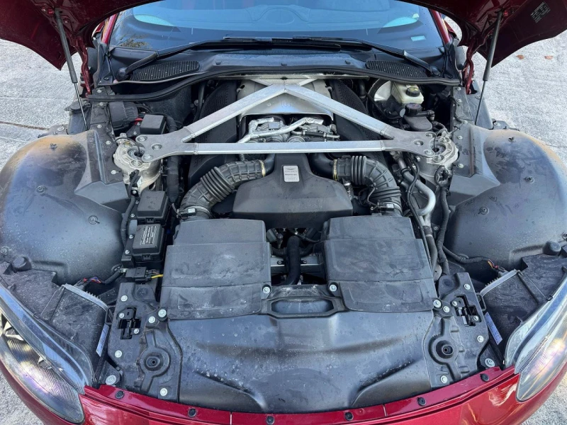 Aston Martin V8 Vantage, снимка 7 - Автомобили и джипове - 53468746