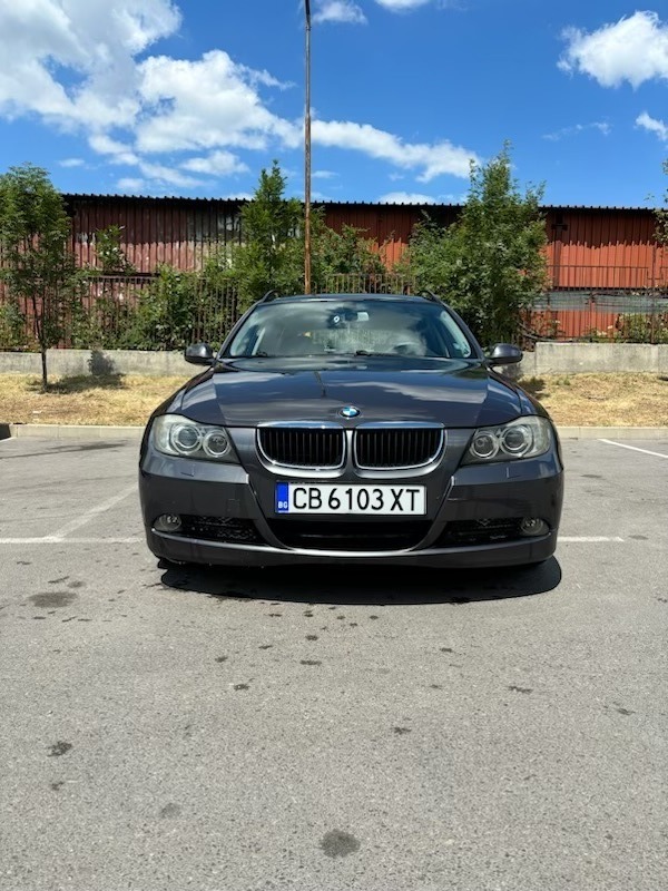 BMW 320, снимка 1 - Автомобили и джипове - 46471082