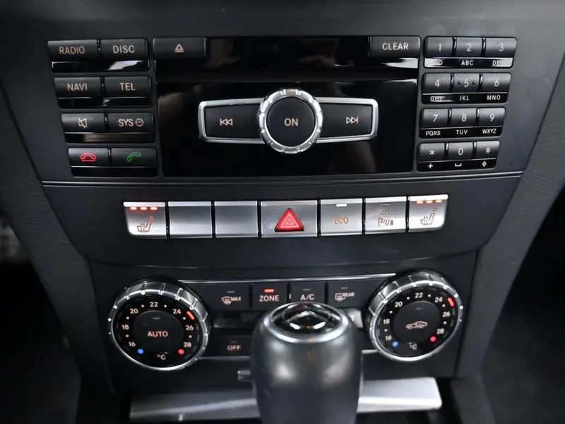 Mercedes-Benz C 220 2.2, снимка 17 - Автомобили и джипове - 54278130