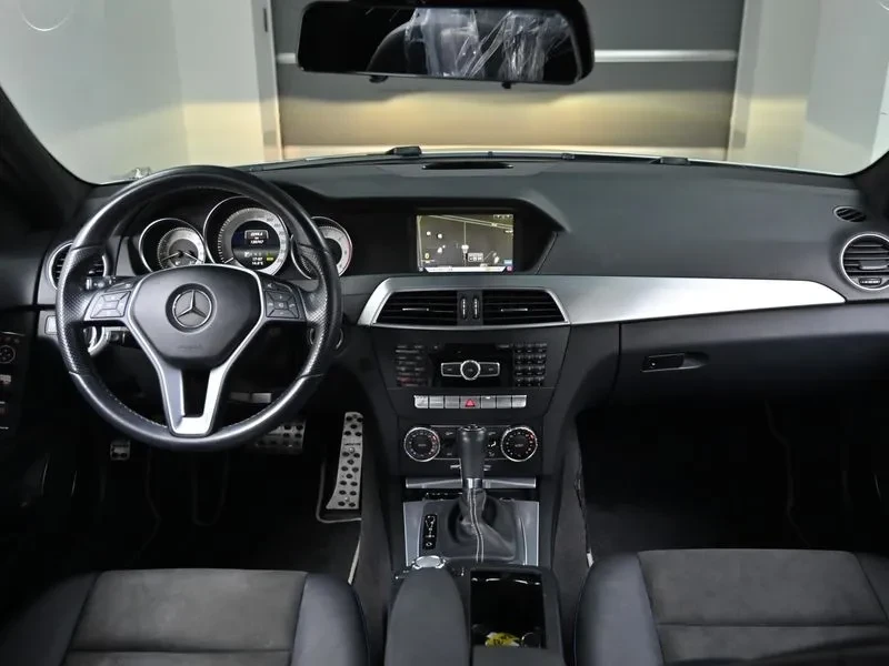 Mercedes-Benz C 220 2.2, снимка 7 - Автомобили и джипове - 54278130