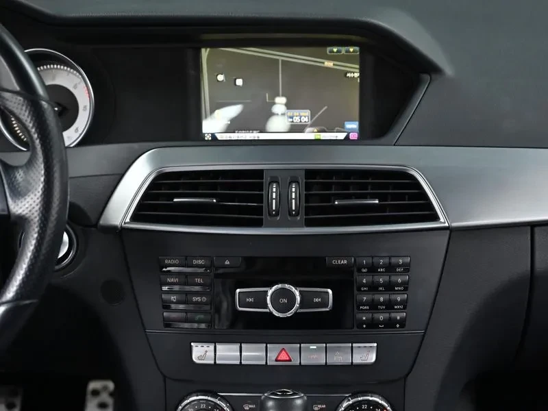 Mercedes-Benz C 220 2.2, снимка 14 - Автомобили и джипове - 54278130