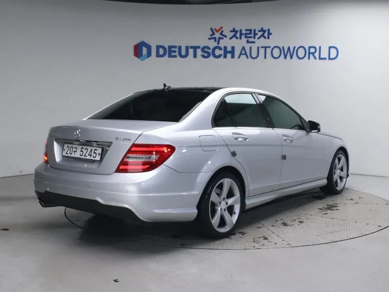 Mercedes-Benz C 220 2.2, снимка 2 - Автомобили и джипове - 54278130
