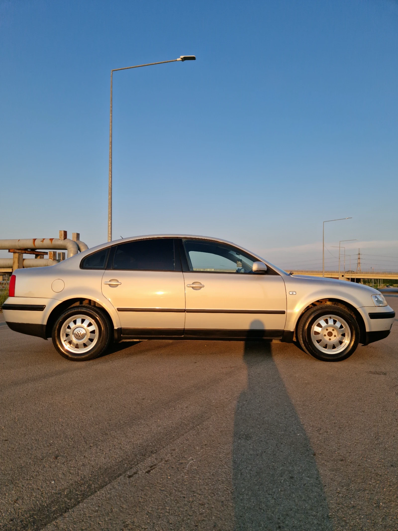 VW Passat 1.6 - изображение 4